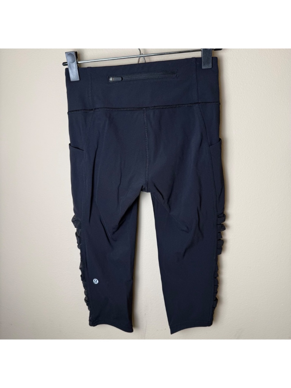 Lululemon Sharp Turns Crop 17" Leggings Pants Womens 4 Black Active Run W6AMES - Picture 2 of 9